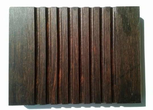 桃花江戶外竹地板正面，大溝槽紋理